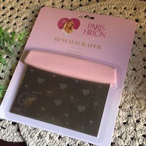 Paris Hilton Pink Bench Scraper